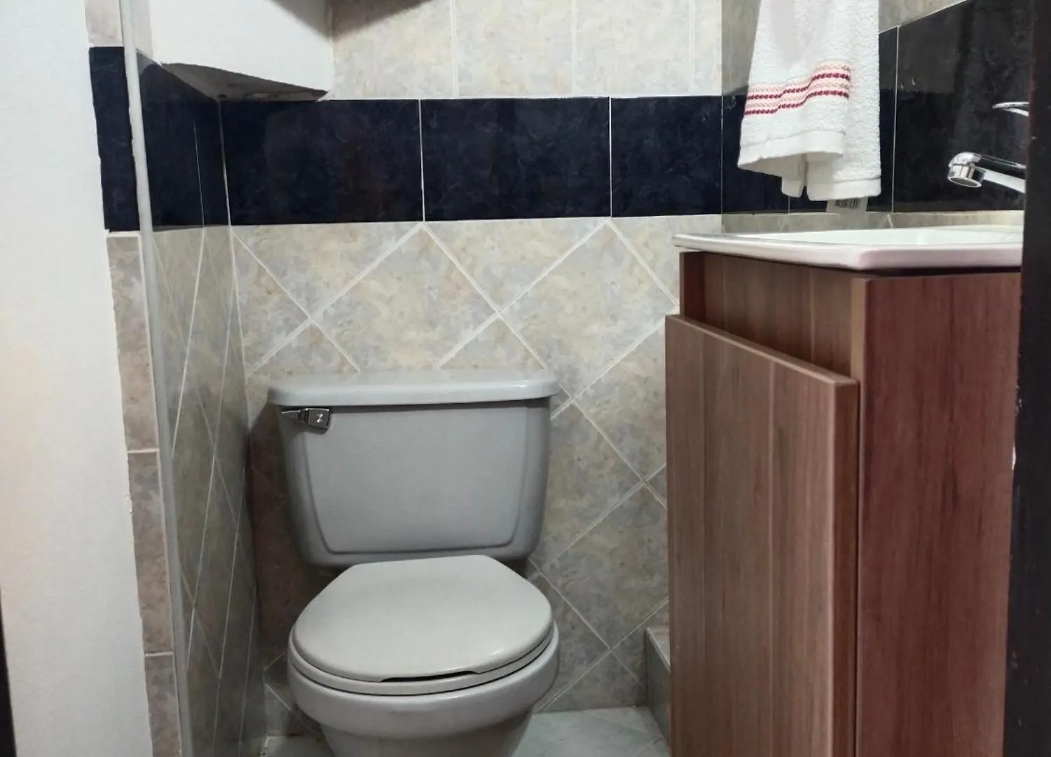 Apartamento Cerca Al Poblado Muy Tranquilo Medellín Kolumbia